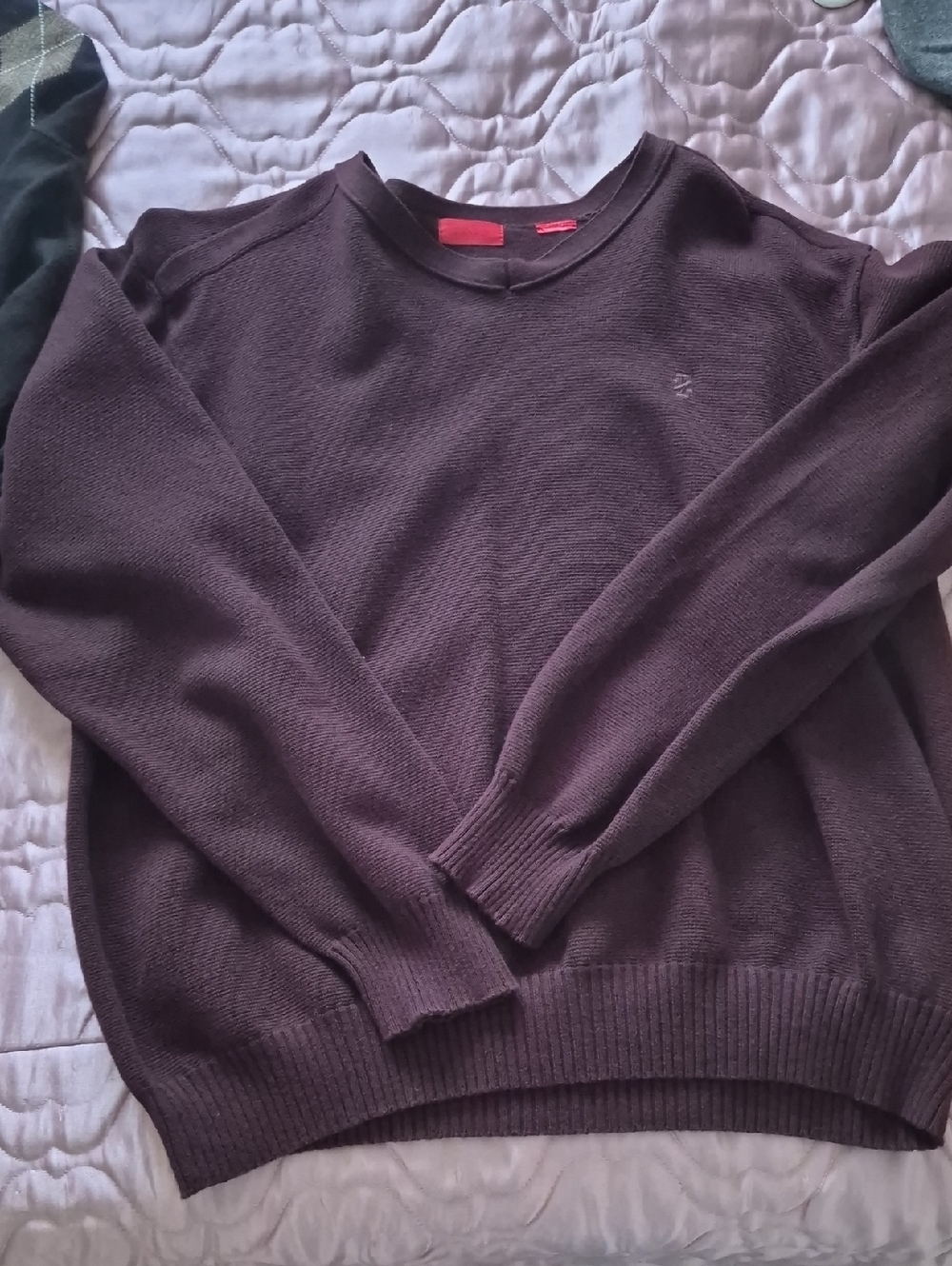 Izod Men's V-Neck Sweater - Deep Burgundy